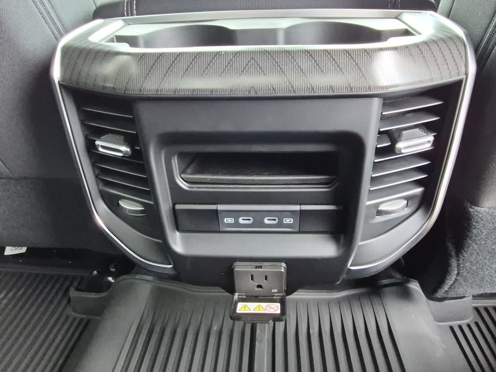 2026 RAM 3500 RAM 3500 BIG HORN CREW CAB 4X4 8' BOX