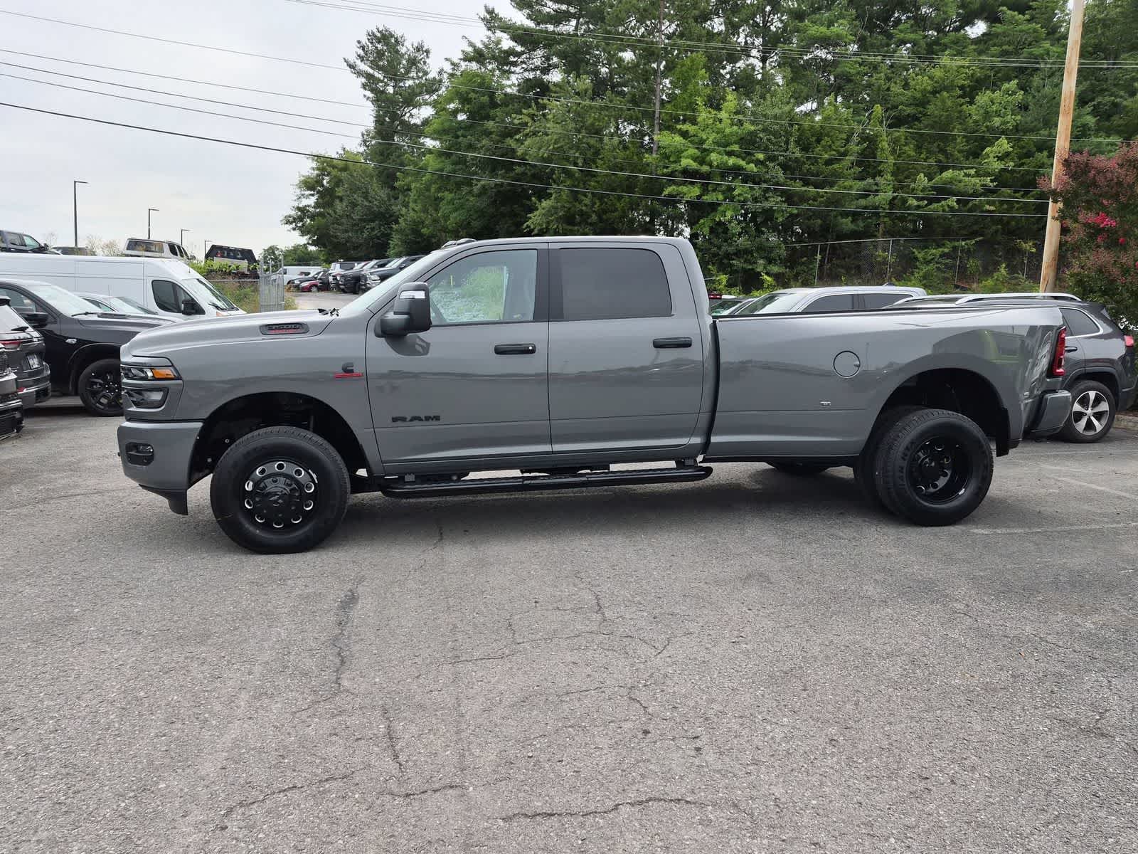 2026 RAM 3500 RAM 3500 BIG HORN CREW CAB 4X4 8' BOX