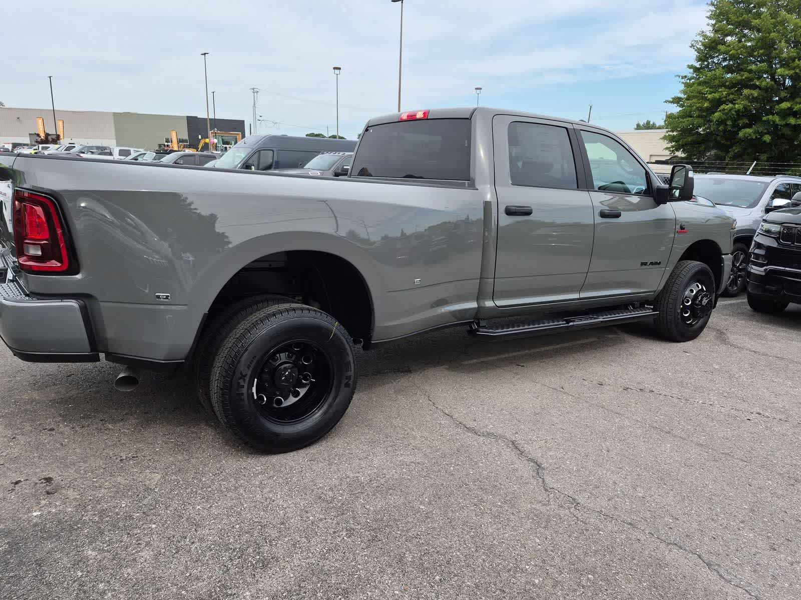 2026 RAM 3500 RAM 3500 BIG HORN CREW CAB 4X4 8' BOX