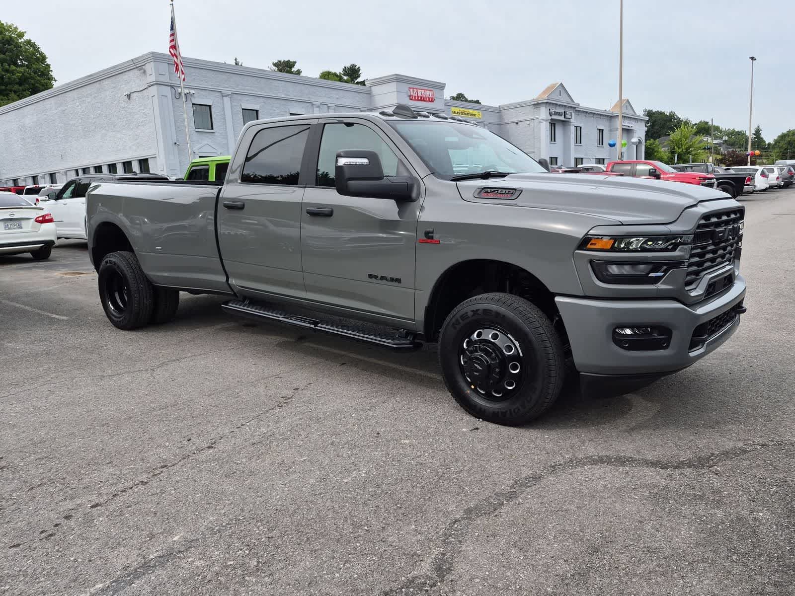2026 RAM 3500 RAM 3500 BIG HORN CREW CAB 4X4 8' BOX