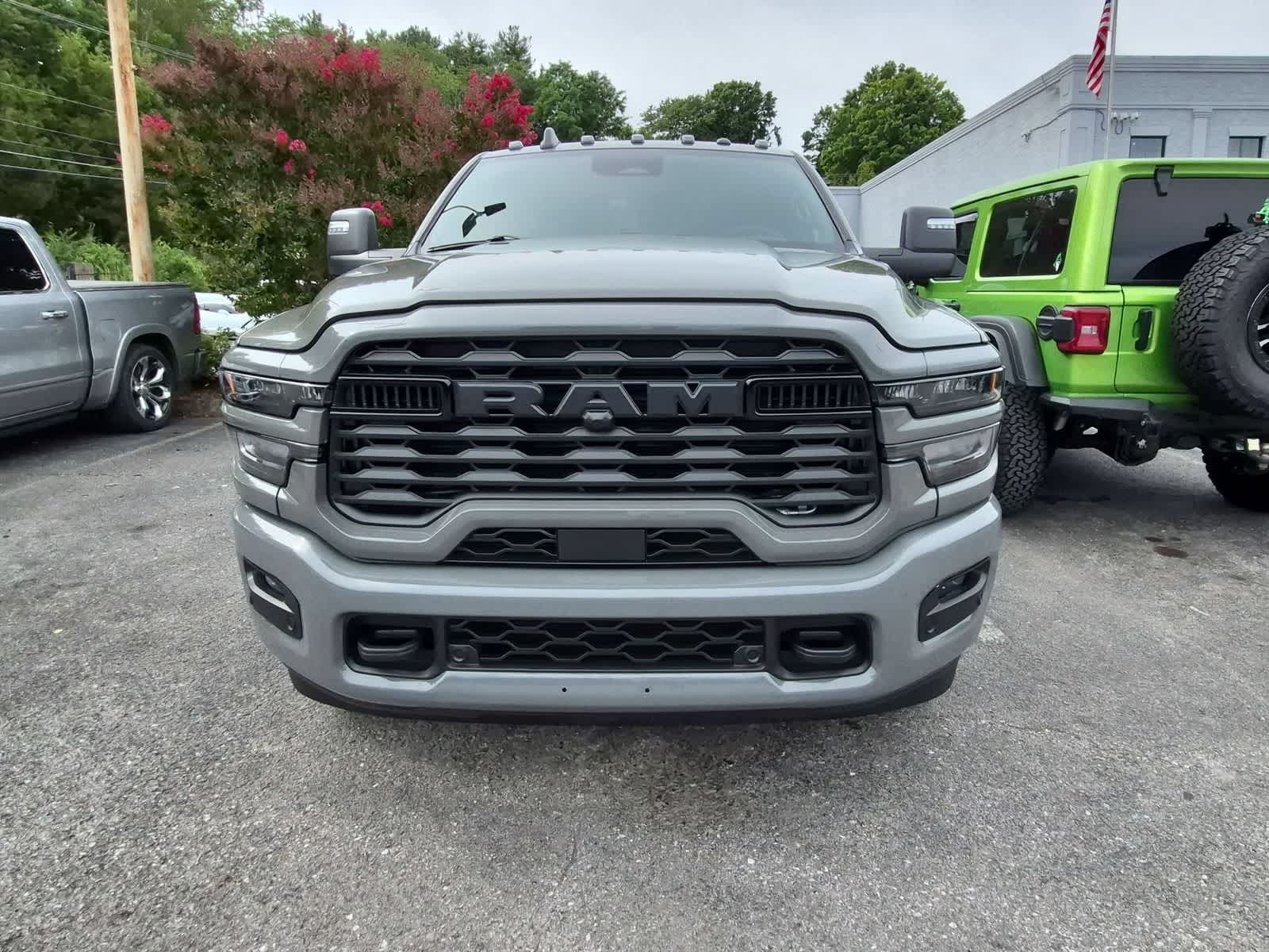 2026 RAM 3500 RAM 3500 BIG HORN CREW CAB 4X4 8' BOX
