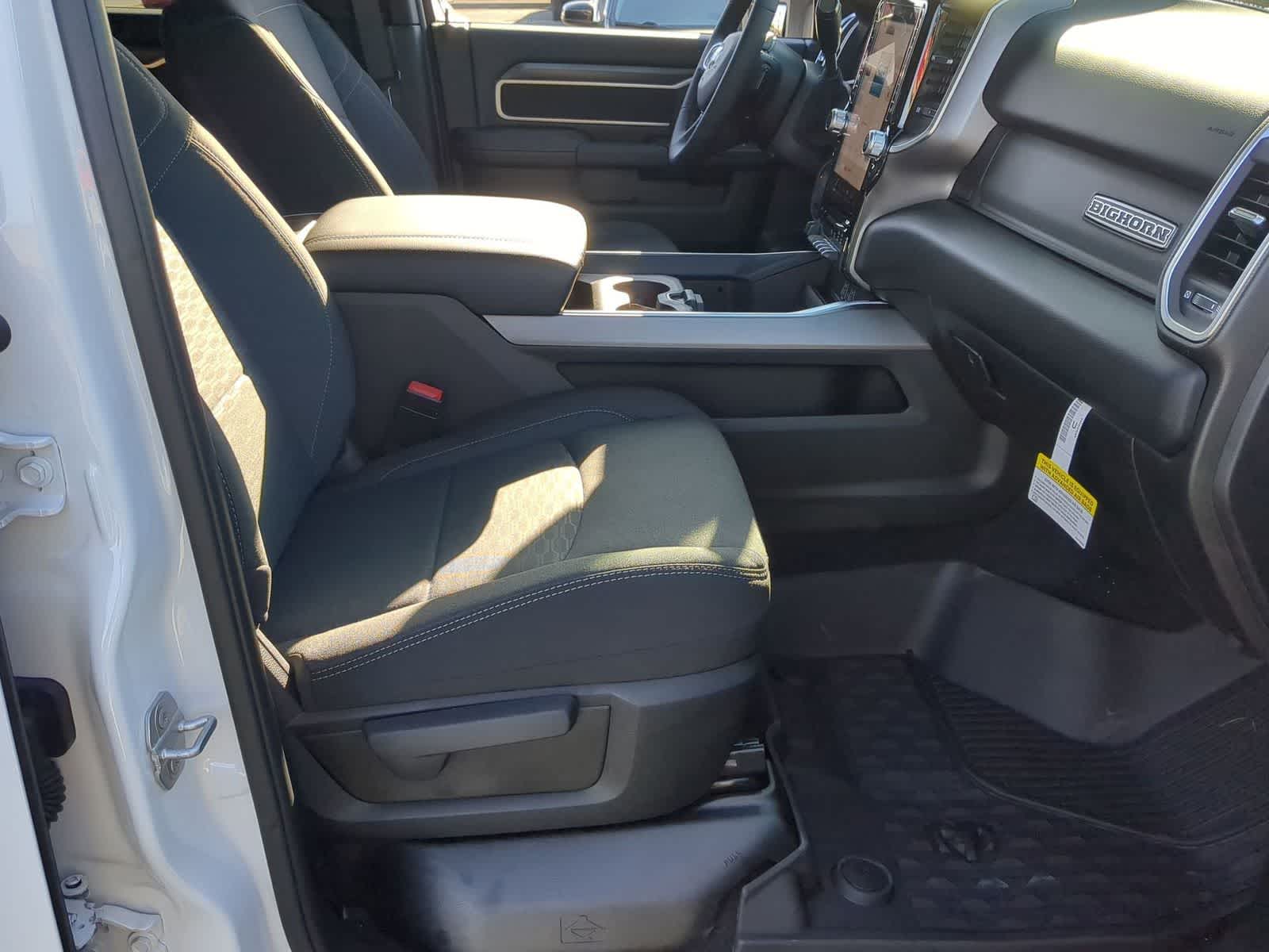 2026 RAM 3500 RAM 3500 BIG HORN CREW CAB 4X4 8' BOX