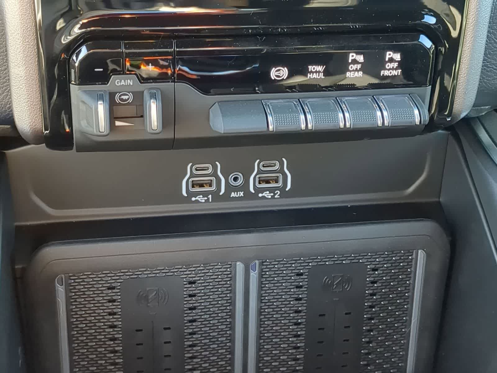 2026 RAM 3500 RAM 3500 BIG HORN CREW CAB 4X4 8' BOX