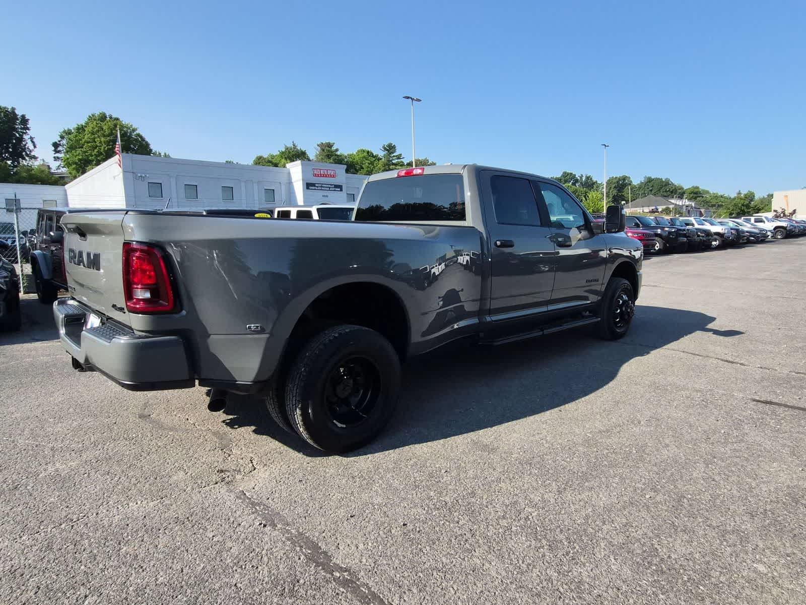 2026 RAM 3500 RAM 3500 BIG HORN CREW CAB 4X4 8' BOX