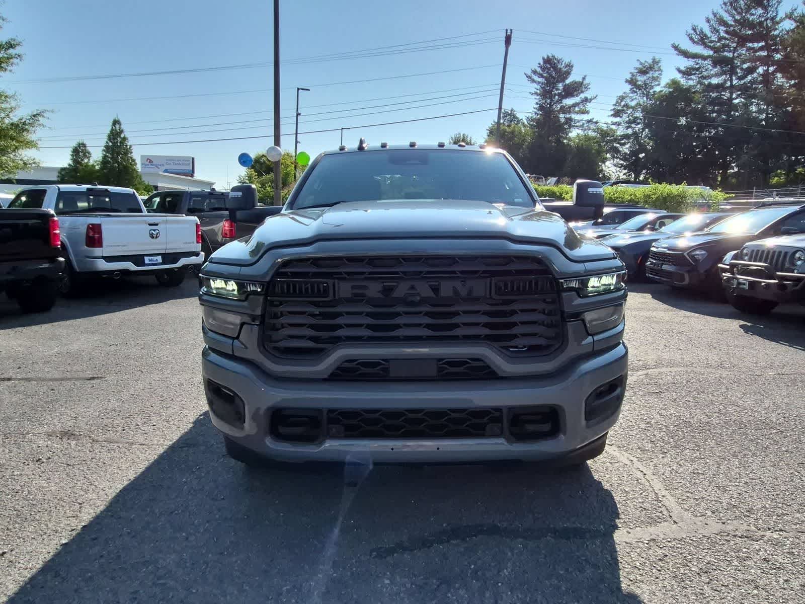 2026 RAM 3500 RAM 3500 BIG HORN CREW CAB 4X4 8' BOX