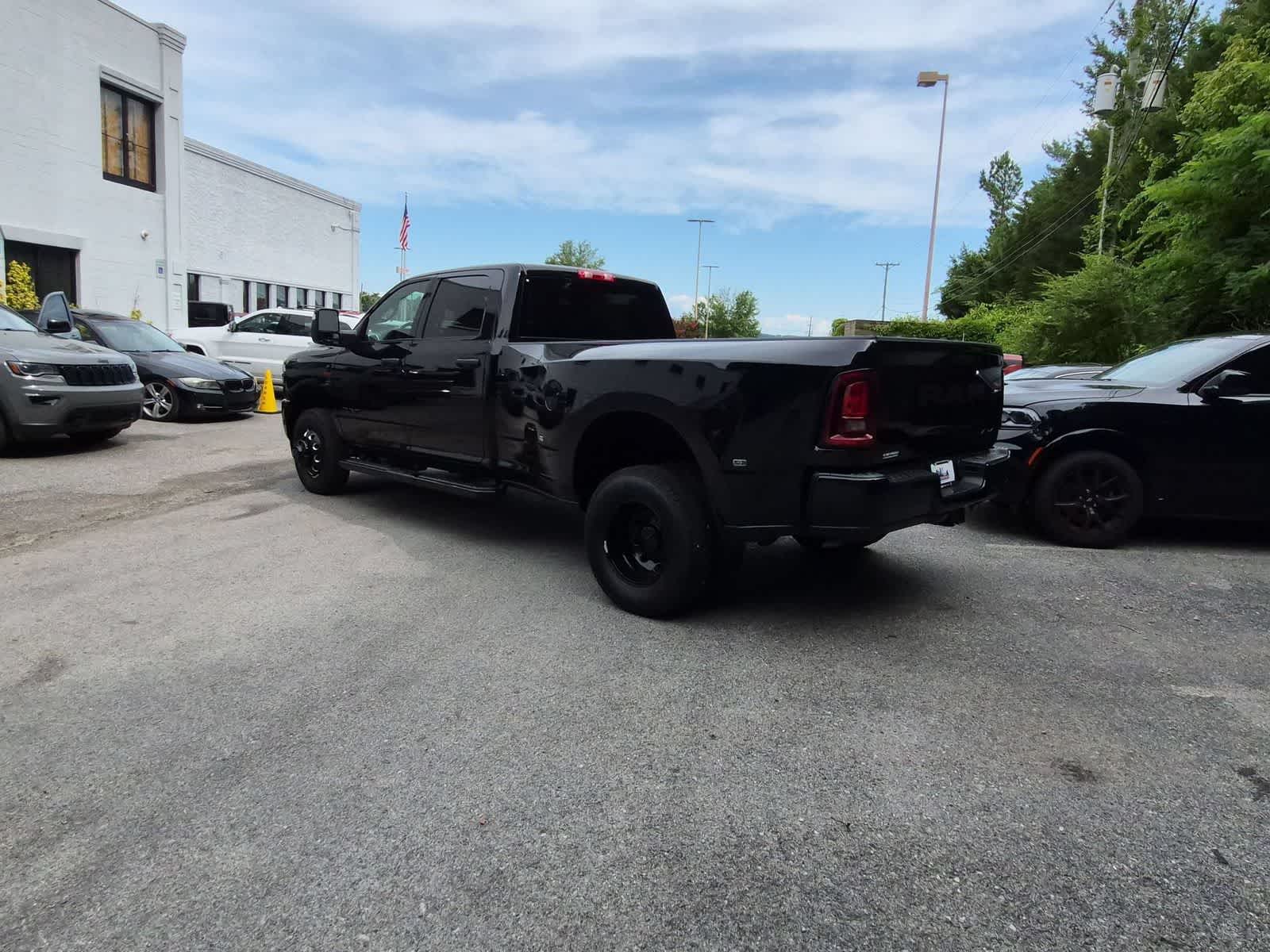 2026 RAM 3500 RAM 3500 BIG HORN CREW CAB 4X4 8' BOX