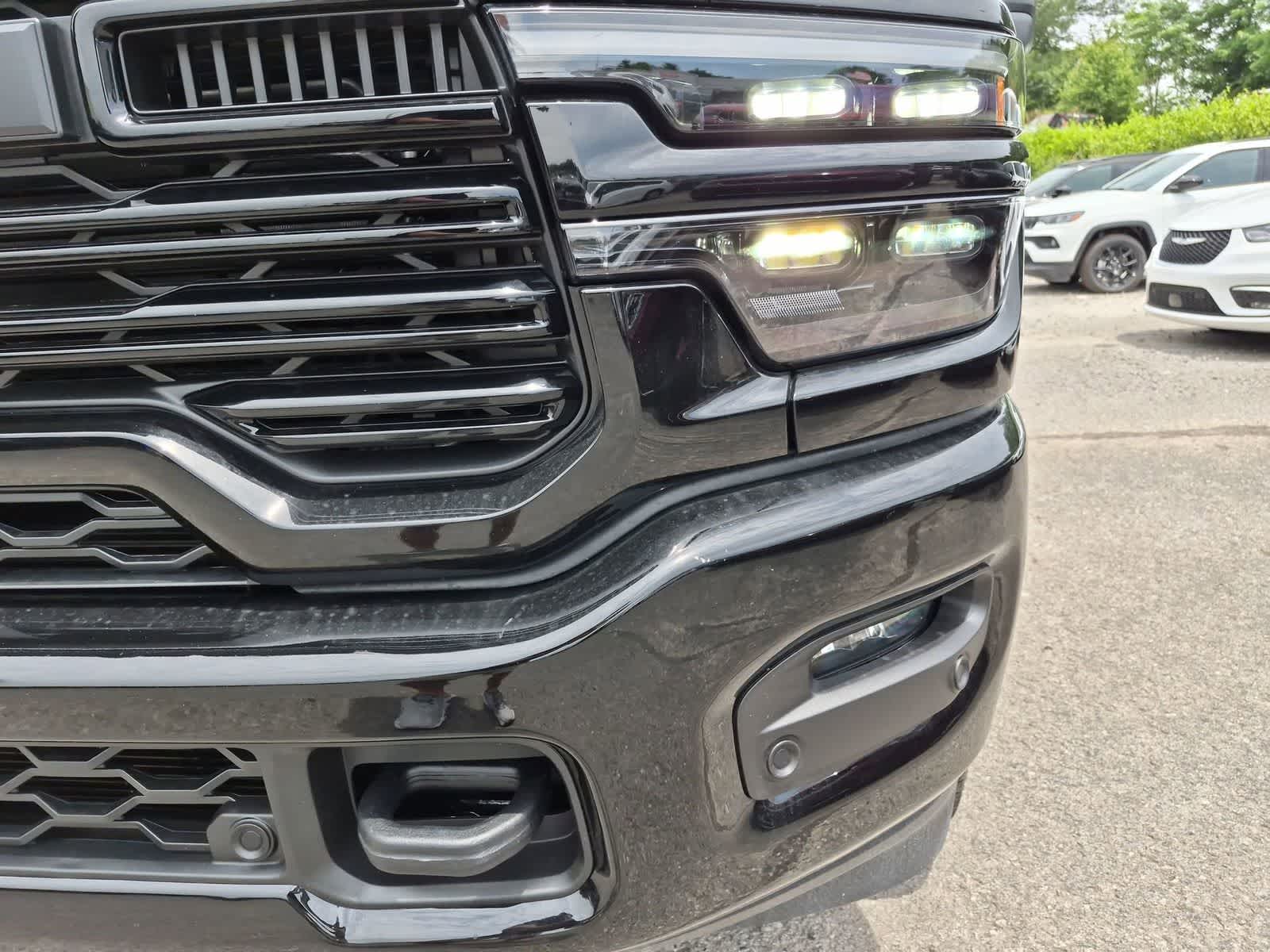 2026 RAM 3500 RAM 3500 LARAMIE CREW CAB 4X4 8' BOX