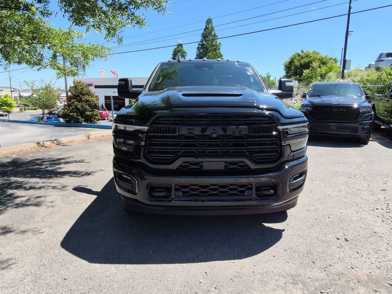 2026 RAM 3500 RAM 3500 LARAMIE CREW CAB 4X4 8' BOX