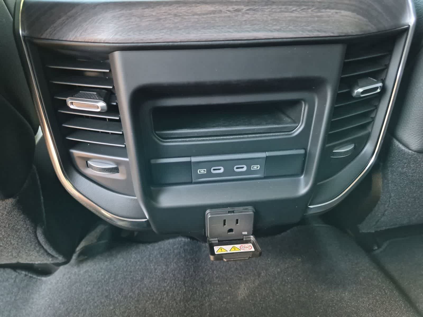 2026 RAM 3500 RAM 3500 LARAMIE CREW CAB 4X4 8' BOX