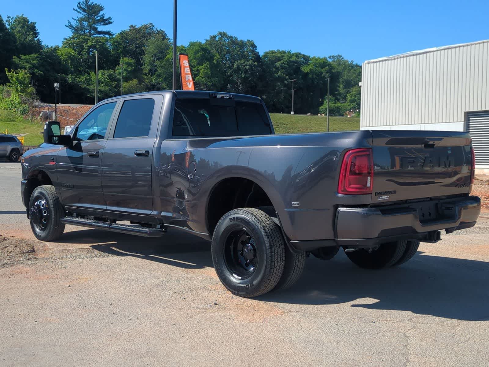 2026 RAM 3500 RAM 3500 LARAMIE CREW CAB 4X4 8' BOX