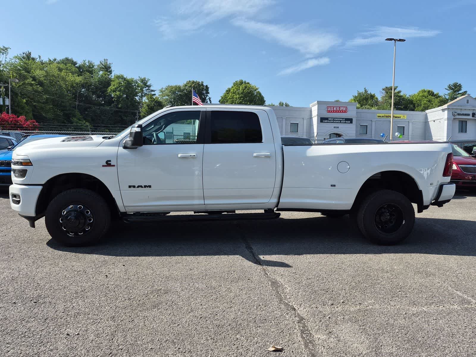 2026 RAM 3500 RAM 3500 LARAMIE CREW CAB 4X4 8' BOX