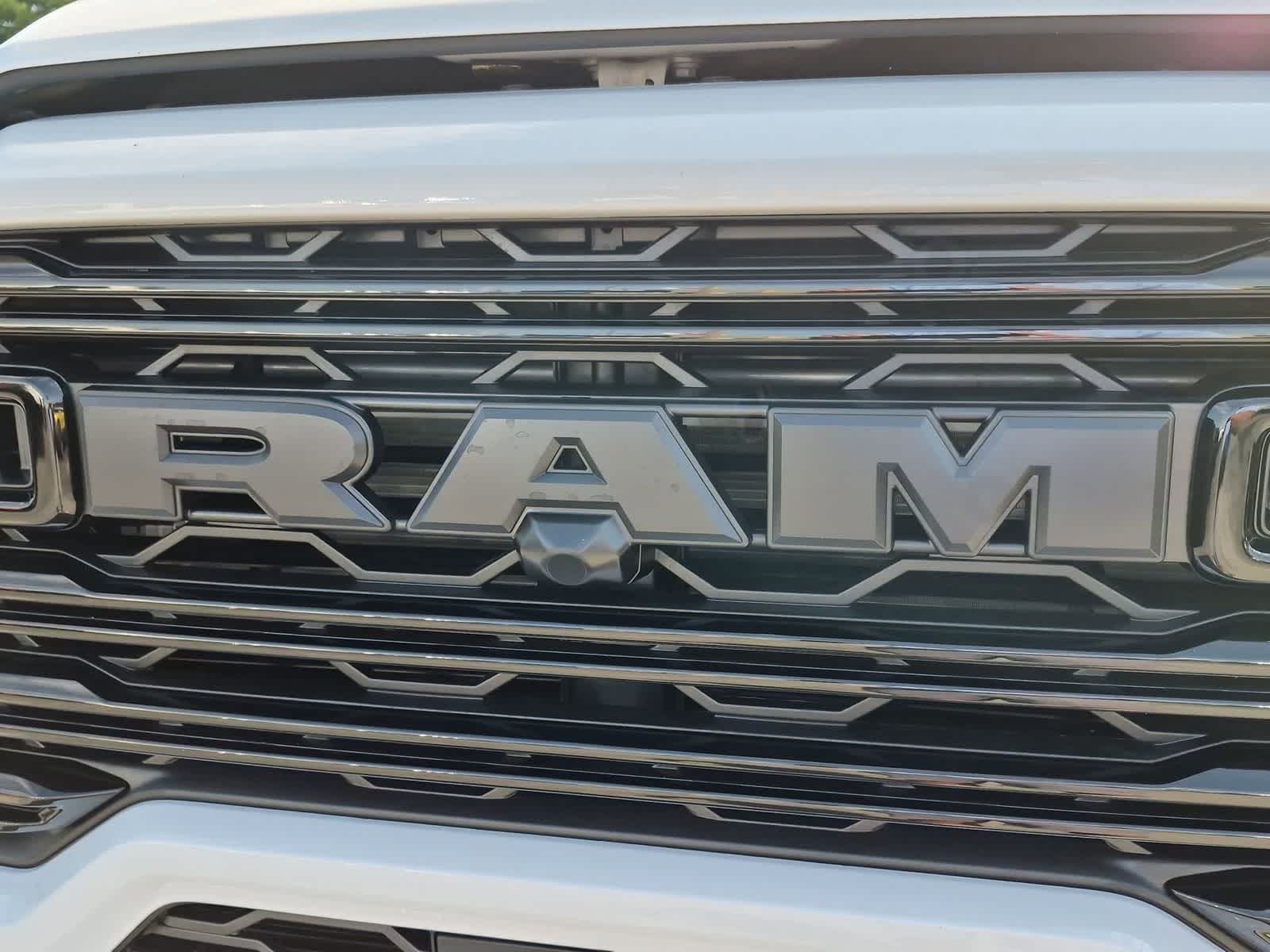 2026 RAM 3500 RAM 3500 LARAMIE CREW CAB 4X4 8' BOX