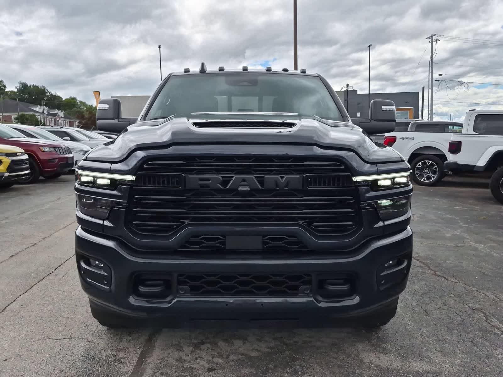2026 RAM 3500 RAM 3500 LARAMIE CREW CAB 4X4 8' BOX