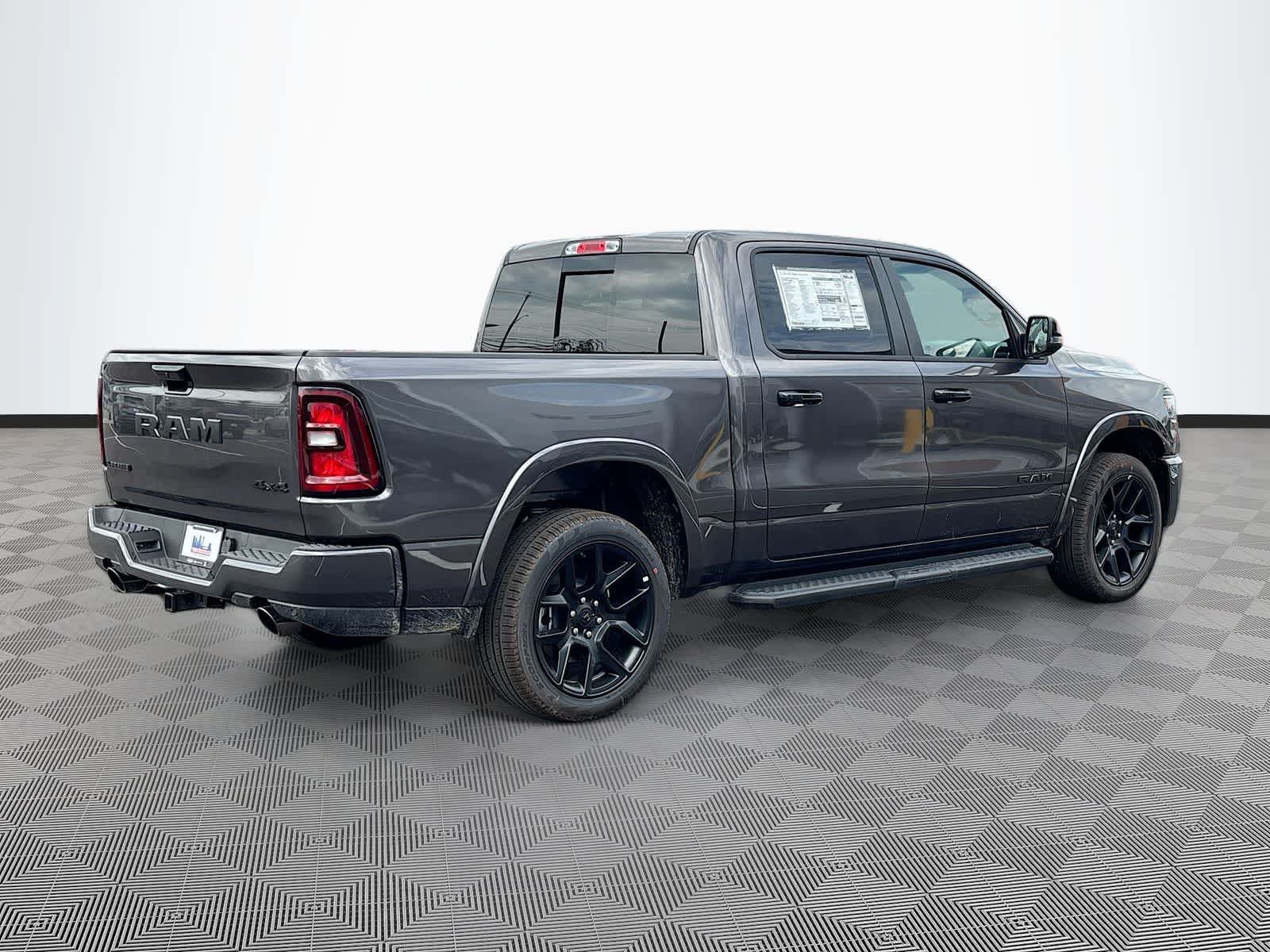2026 RAM 1500 RAM 1500 LARAMIE CREW CAB 4X4 5'7' BOX