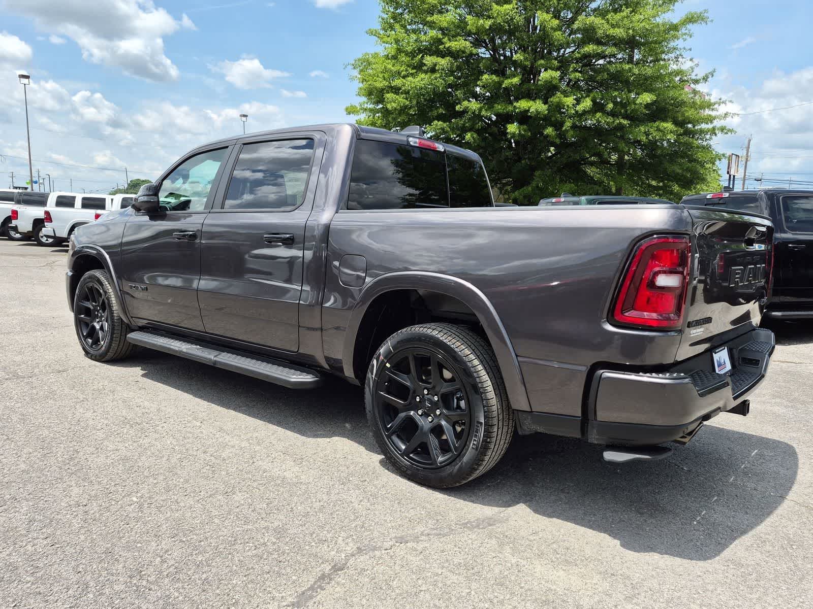 2026 RAM 1500 RAM 1500 LARAMIE CREW CAB 4X4 5'7' BOX