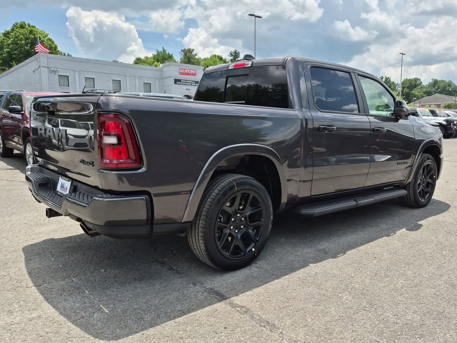 2026 RAM 1500 RAM 1500 LARAMIE CREW CAB 4X4 5'7' BOX