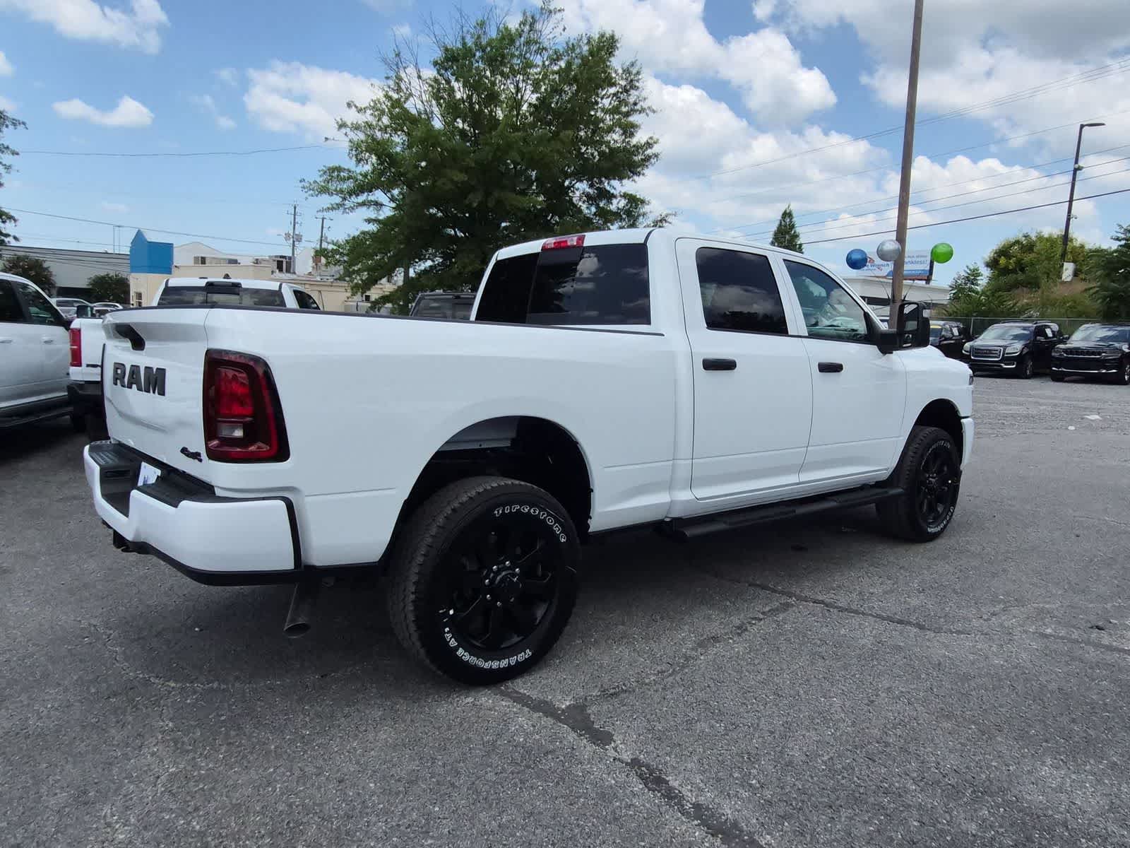 2026 RAM 2500 RAM 2500 BLACK EXPRESS CREW CAB 4X4 6'4' BOX