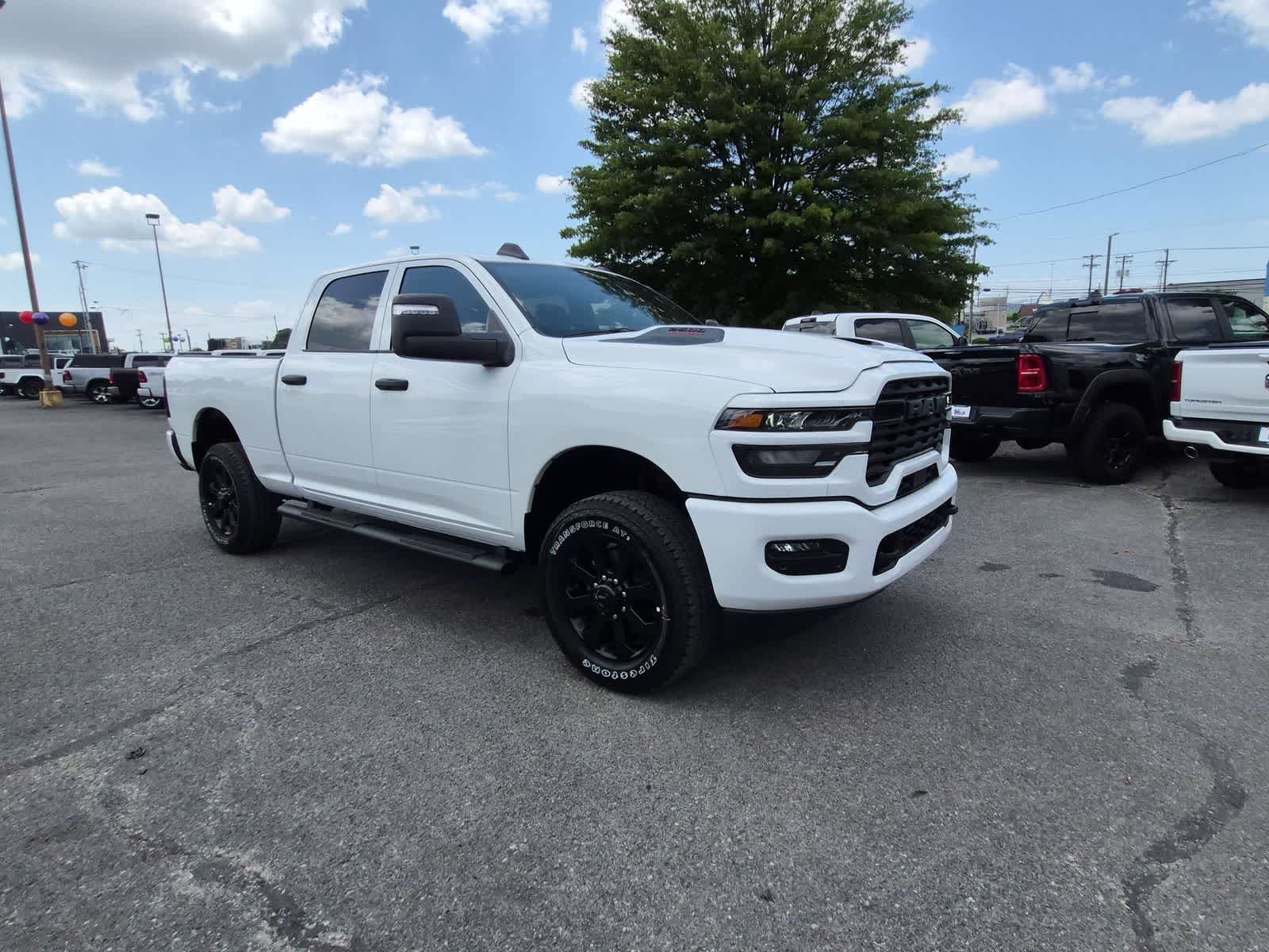 2026 RAM 2500 RAM 2500 BLACK EXPRESS CREW CAB 4X4 6'4' BOX