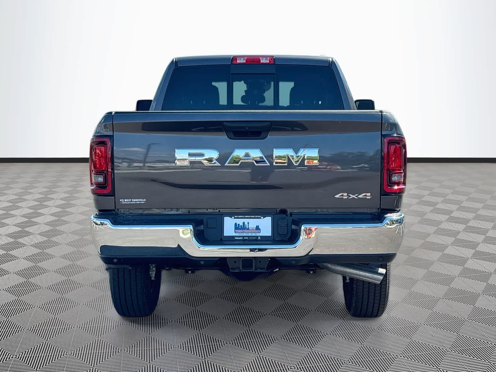 2026 RAM 2500 RAM 2500 TRADESMAN CREW CAB 4X4 6'4' BOX