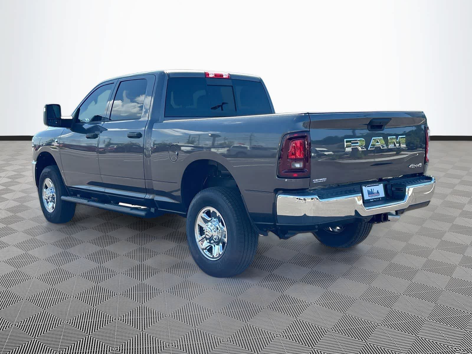 2026 RAM 2500 RAM 2500 TRADESMAN CREW CAB 4X4 6'4' BOX