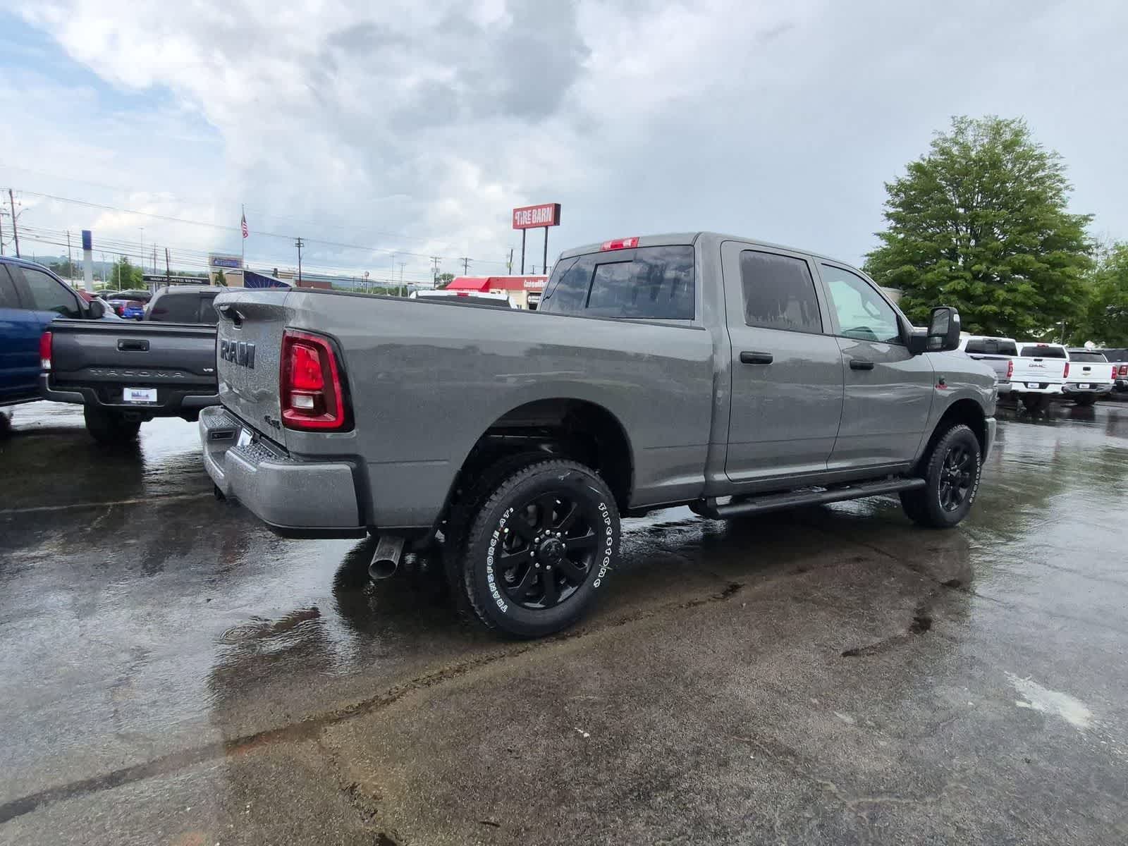 2026 RAM 2500 RAM 2500 BLACK EXPRESS CREW CAB 4X4 6'4' BOX