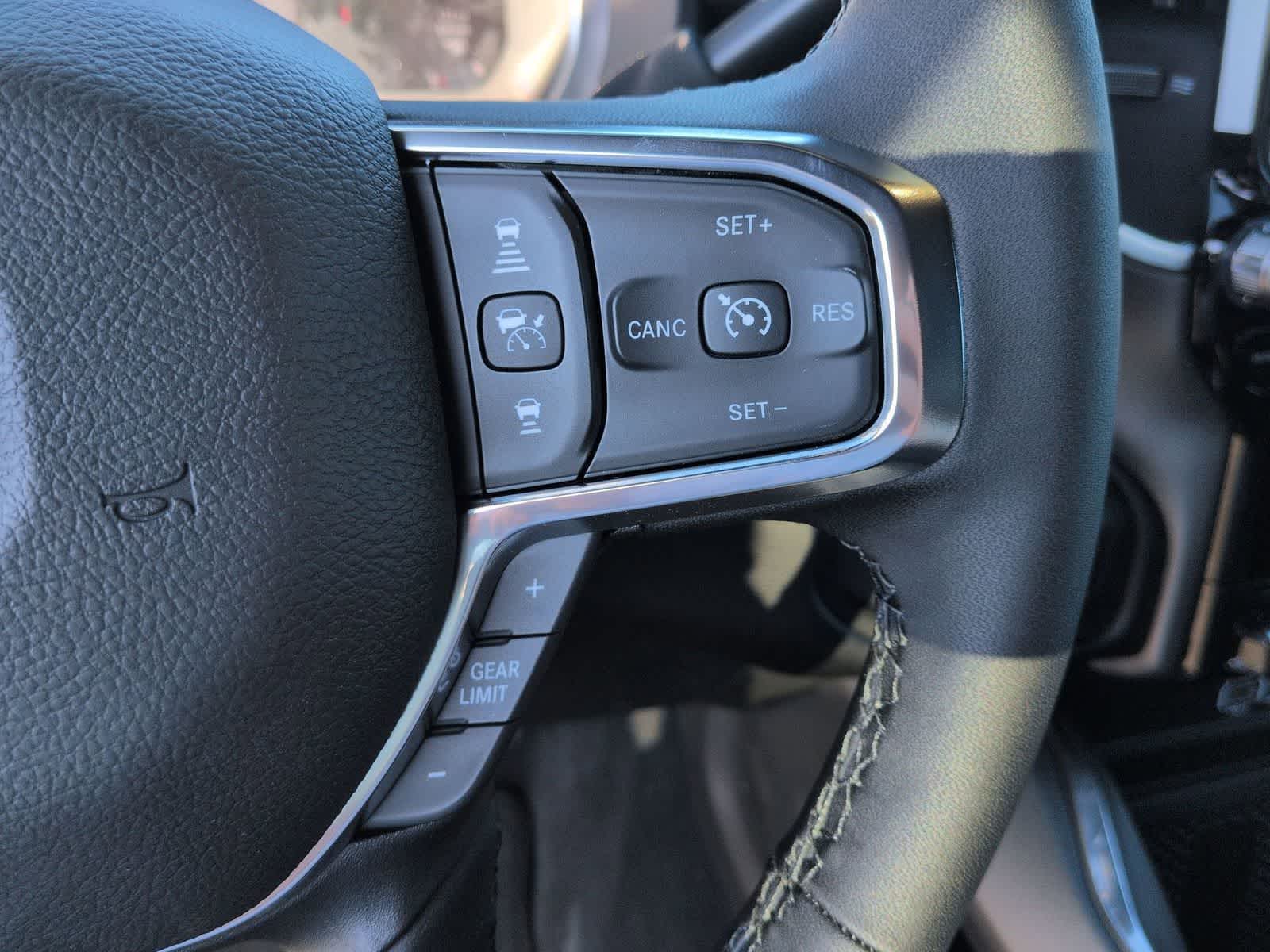 2026 RAM 2500 RAM 2500 LARAMIE CREW CAB 4X4 6'4' BOX