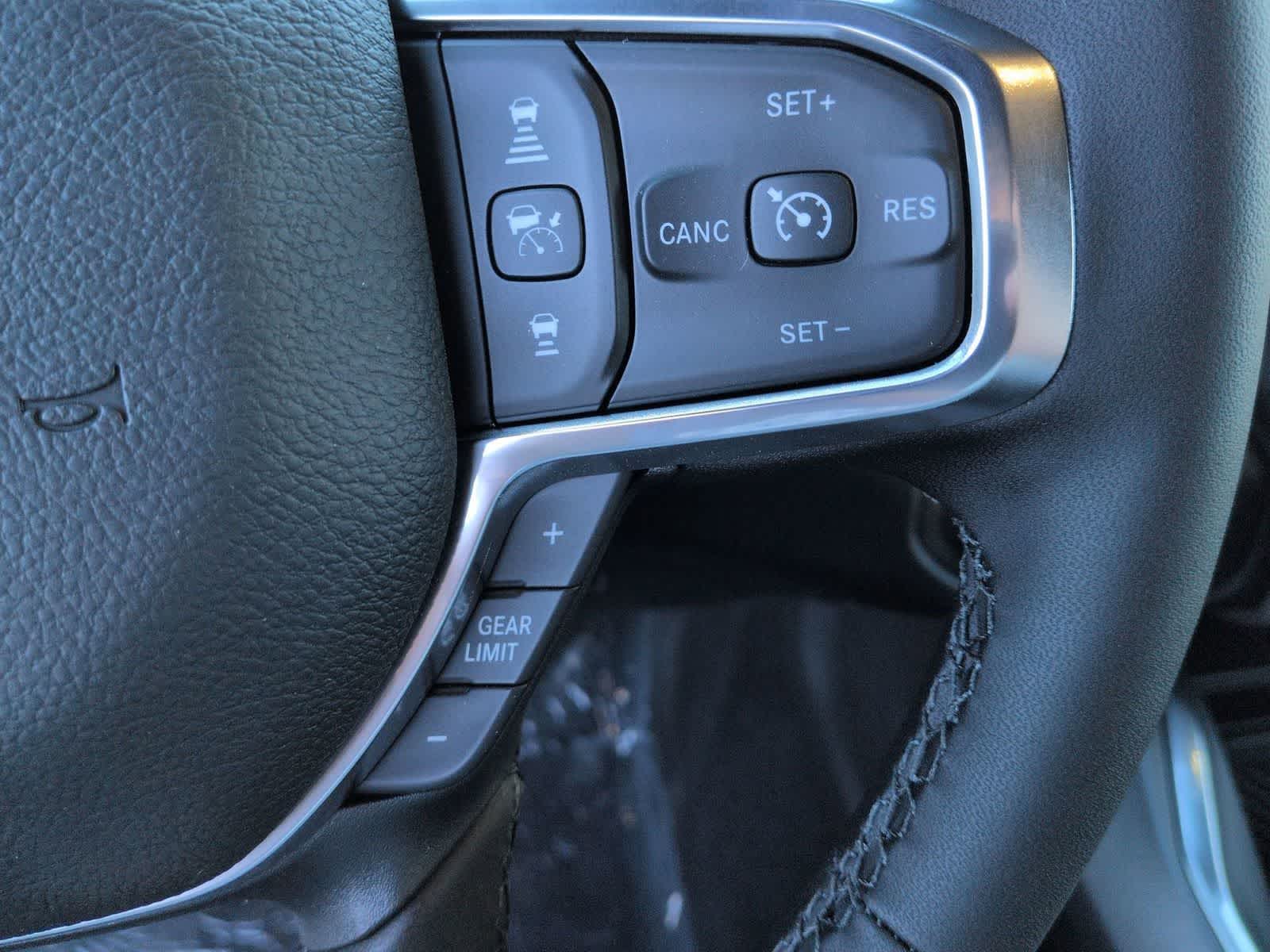 2026 RAM 2500 RAM 2500 LARAMIE CREW CAB 4X4 6'4' BOX