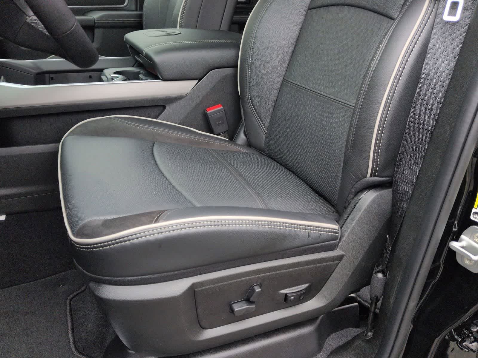 2026 RAM 2500 RAM 2500 LARAMIE CREW CAB 4X4 6'4' BOX