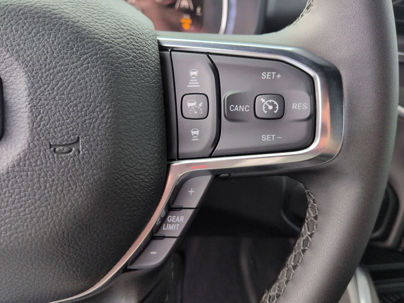 2026 RAM 2500 RAM 2500 LARAMIE CREW CAB 4X4 6'4' BOX