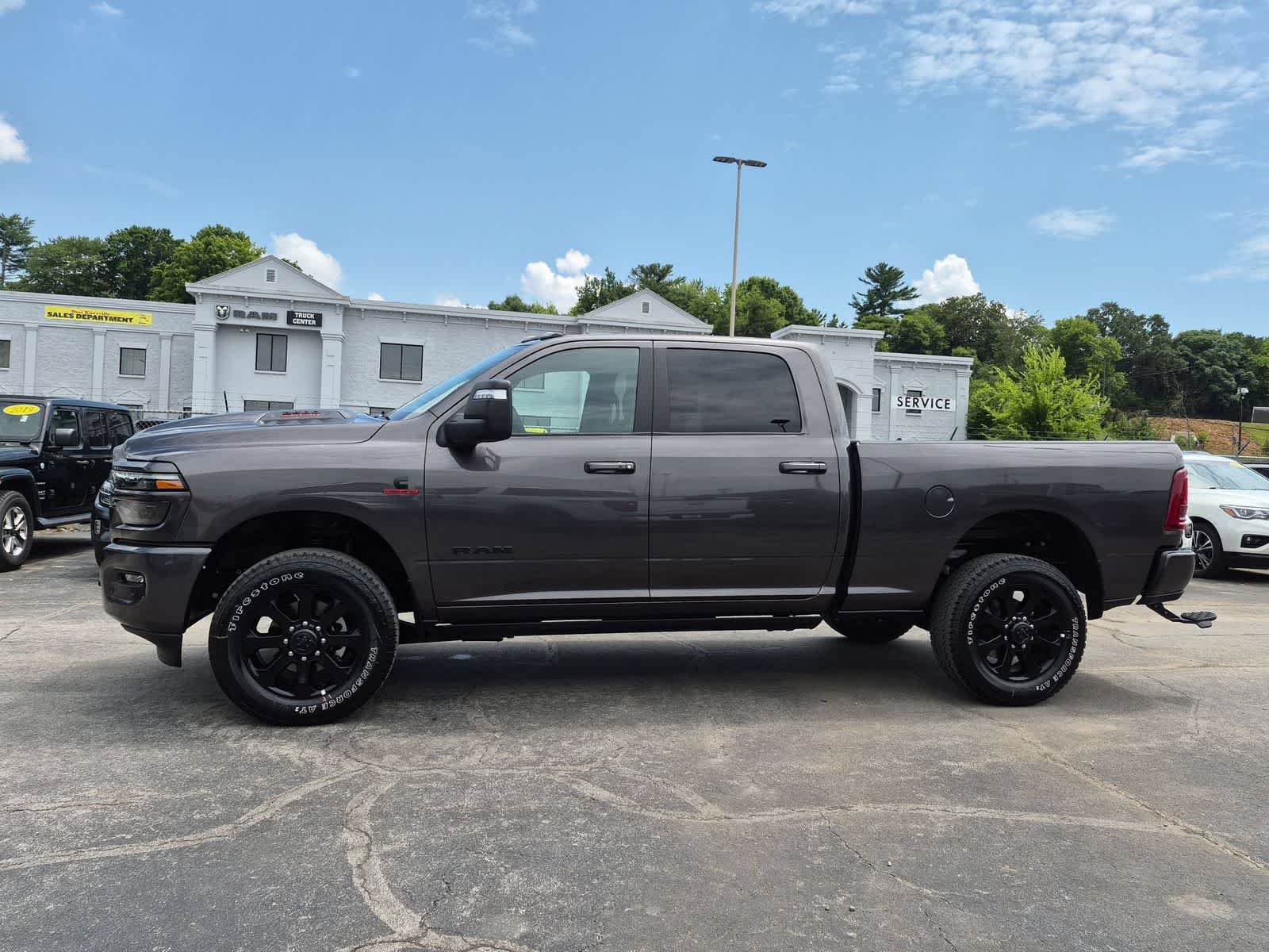 2026 RAM 2500 RAM 2500 LARAMIE CREW CAB 4X4 6'4' BOX