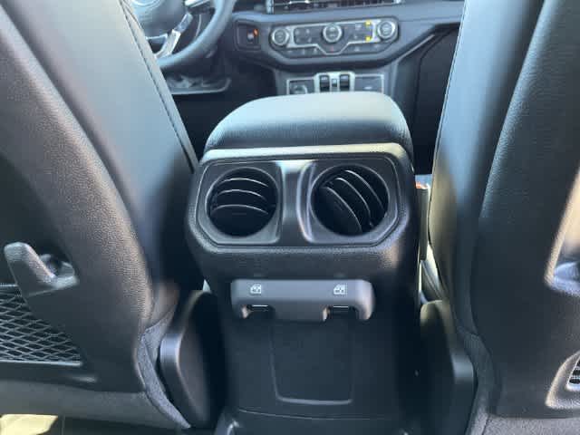 2027 Jeep Wrangler WRANGLER 4-DOOR REWIND