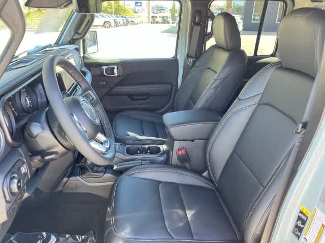 2027 Jeep Wrangler WRANGLER 4-DOOR SAHARA