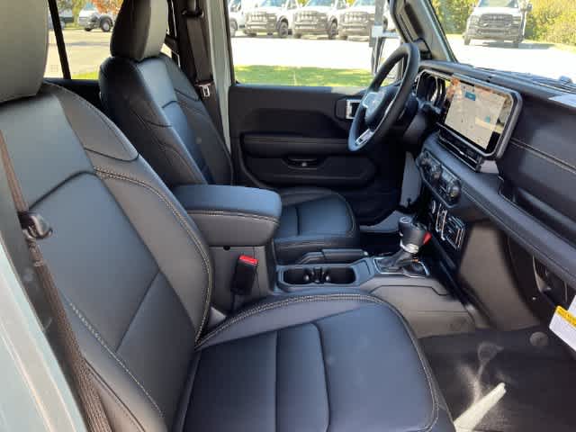 2027 Jeep Wrangler WRANGLER 4-DOOR SAHARA