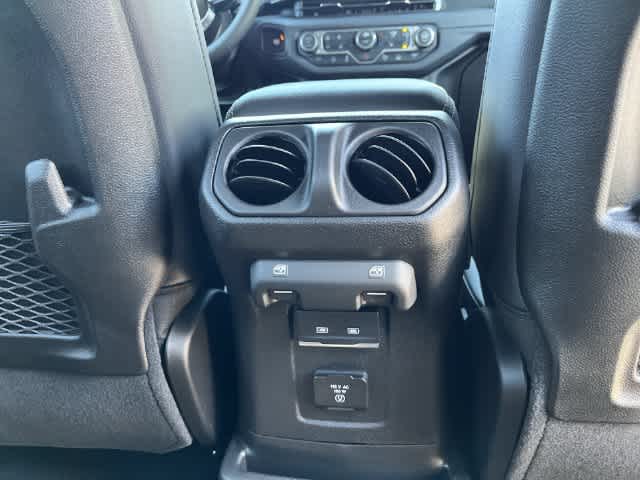 2027 Jeep Wrangler WRANGLER 4-DOOR SAHARA