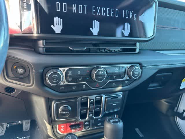 2027 Jeep Wrangler WRANGLER 4-DOOR RUBICON