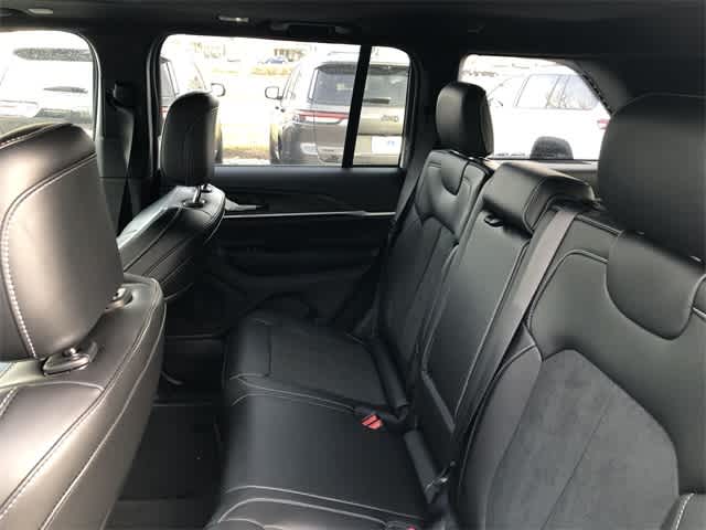 2026 Jeep Grand Cherokee GRAND CHEROKEE LAREDO ALTITUDE 4X4