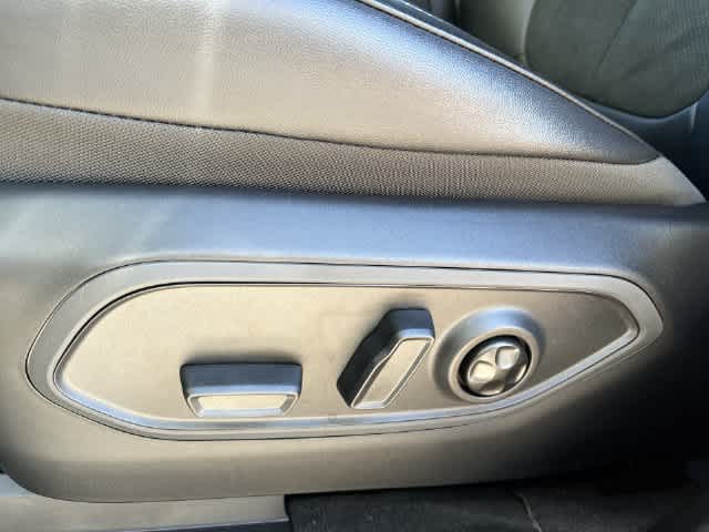 2027 Jeep Grand Cherokee GRAND CHEROKEE LAREDO ALTITUDE 4X4