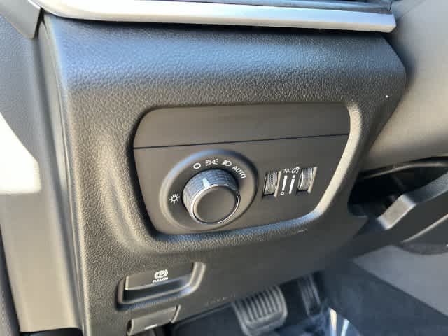 2027 Jeep Grand Cherokee GRAND CHEROKEE LAREDO ALTITUDE 4X4