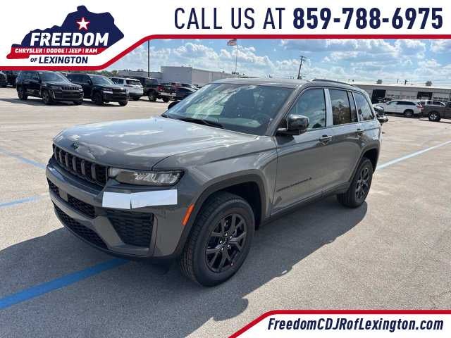 2027 Jeep Grand Cherokee GRAND CHEROKEE LAREDO ALTITUDE 4X4