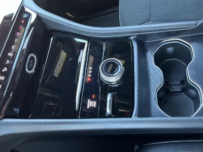 2027 Jeep Grand Cherokee GRAND CHEROKEE LAREDO ALTITUDE 4X4