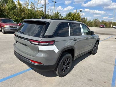 2027 Jeep Grand Cherokee GRAND CHEROKEE LAREDO ALTITUDE 4X4