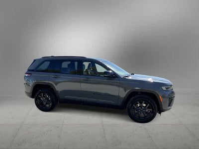 2027 Jeep Grand Cherokee GRAND CHEROKEE LAREDO ALTITUDE 4X4