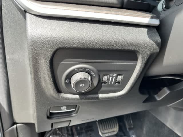 2027 Jeep Grand Cherokee GRAND CHEROKEE LIMITED 4X4