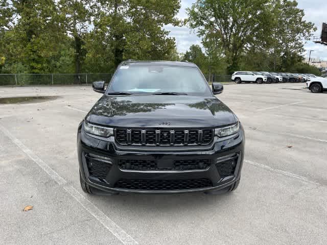 2027 Jeep Grand Cherokee GRAND CHEROKEE LIMITED RESERVE 4X4