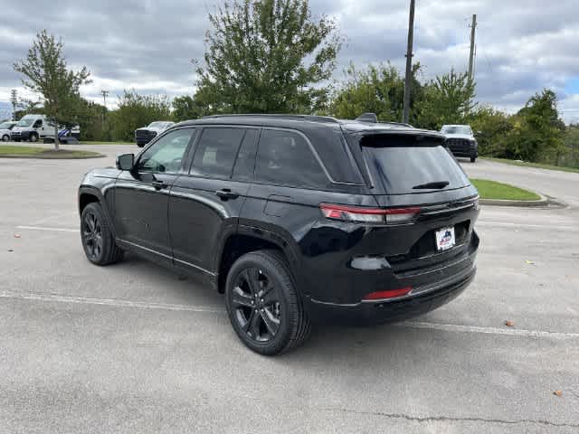 2027 Jeep Grand Cherokee GRAND CHEROKEE LIMITED RESERVE 4X4