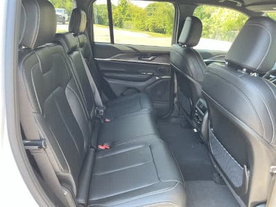 2027 Jeep Grand Cherokee GRAND CHEROKEE LIMITED 4X4