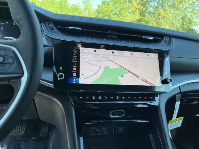 2027 Jeep Grand Cherokee GRAND CHEROKEE LIMITED 4X4