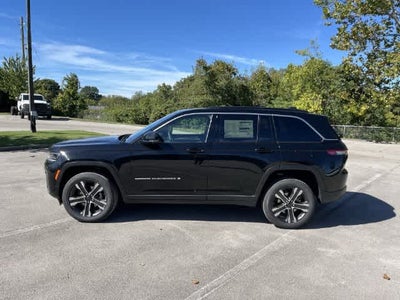 2027 Jeep Grand Cherokee GRAND CHEROKEE LIMITED 4X4
