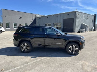 2027 Jeep Grand Cherokee GRAND CHEROKEE LIMITED 4X4