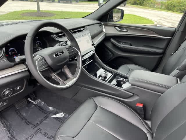 2027 Jeep Grand Cherokee GRAND CHEROKEE LIMITED 4X4